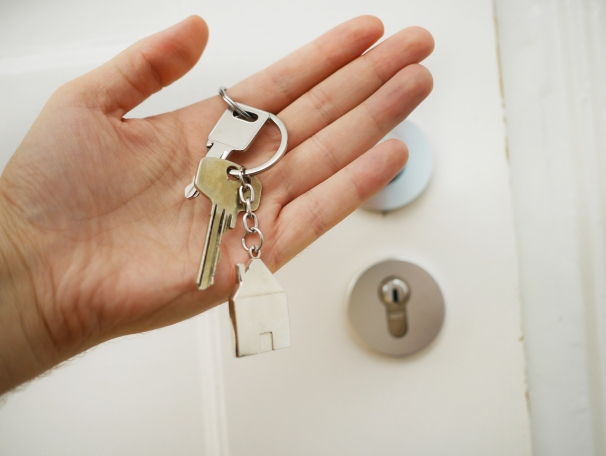 https://ThomasRouse.StopRentingStartOwning.com